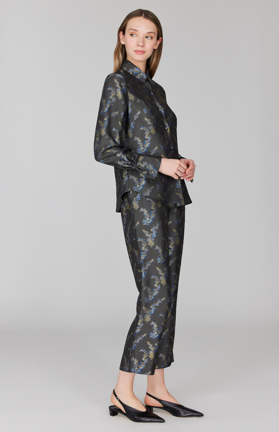 Feather Jacquard Tailored Button Down w/ Relaxed Sleeve