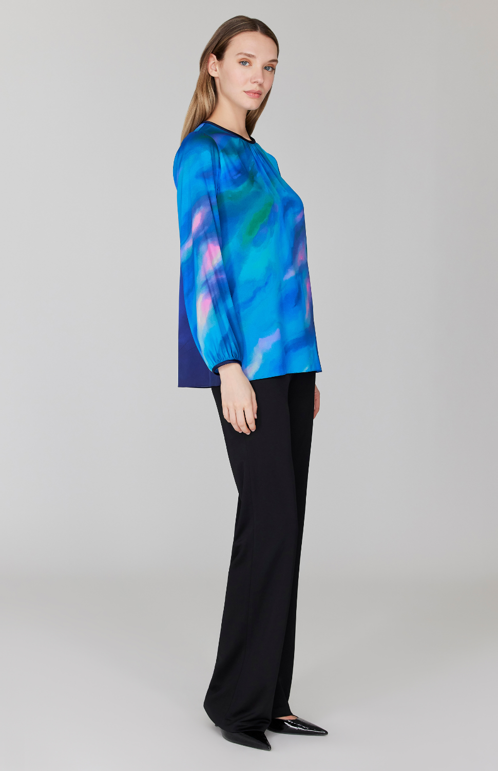 Mountainscape Gather Neck Blouse w/ Satin Bias
