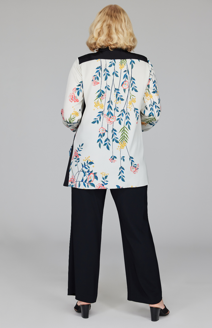 Bramble Collared Blouse w/ Relaxed Sleeve