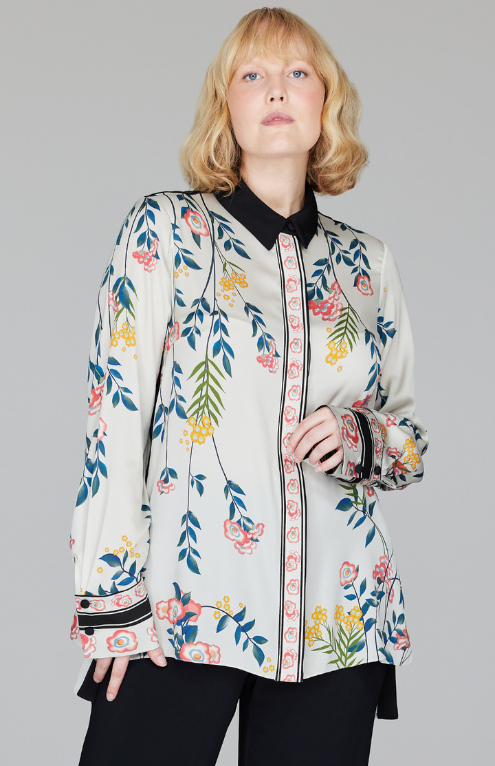 Bramble Collared Blouse w/ Relaxed Sleeve