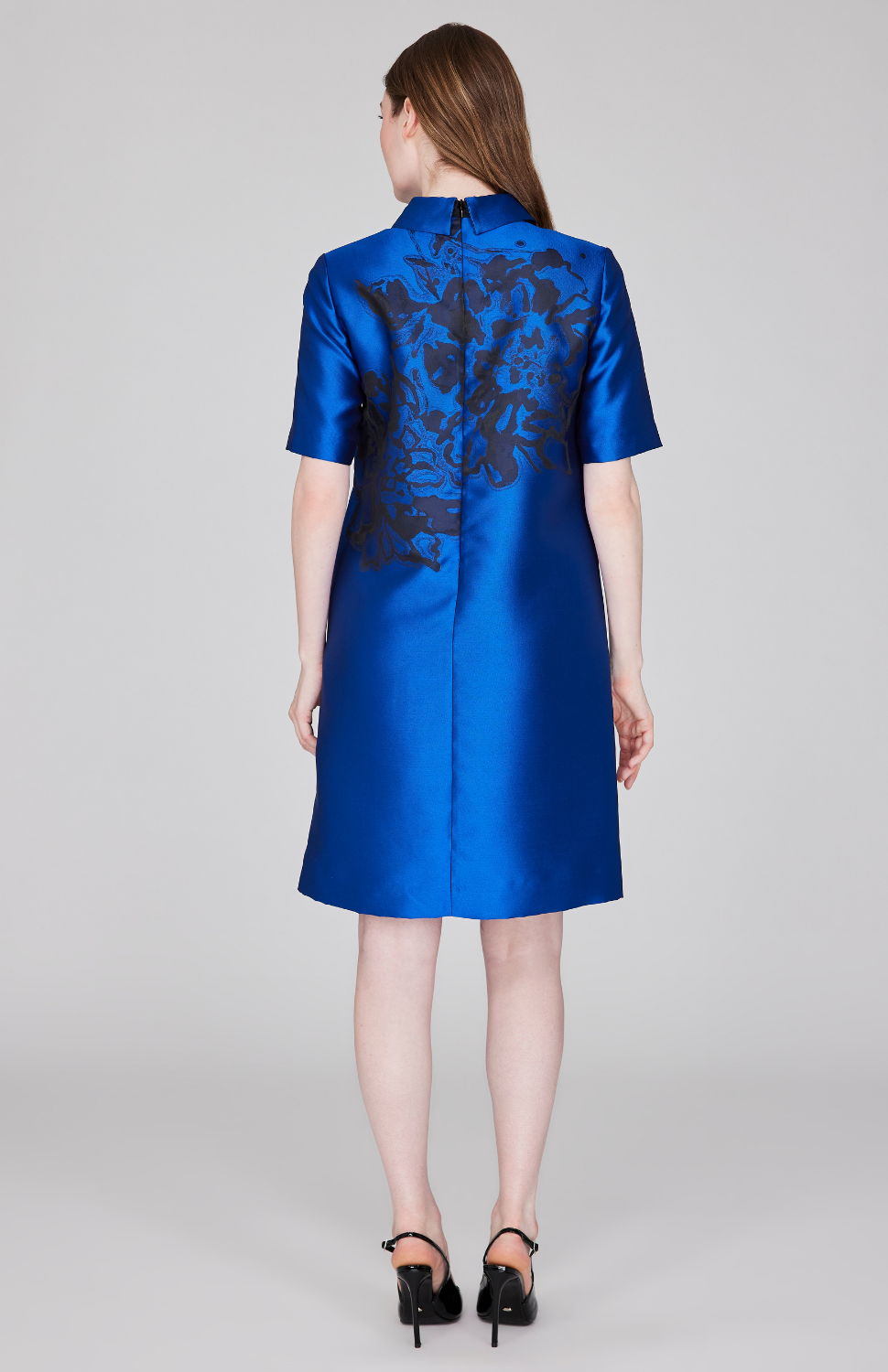 Calligraphic Flora Jacquard Short Sleeve Collared Shift Dress