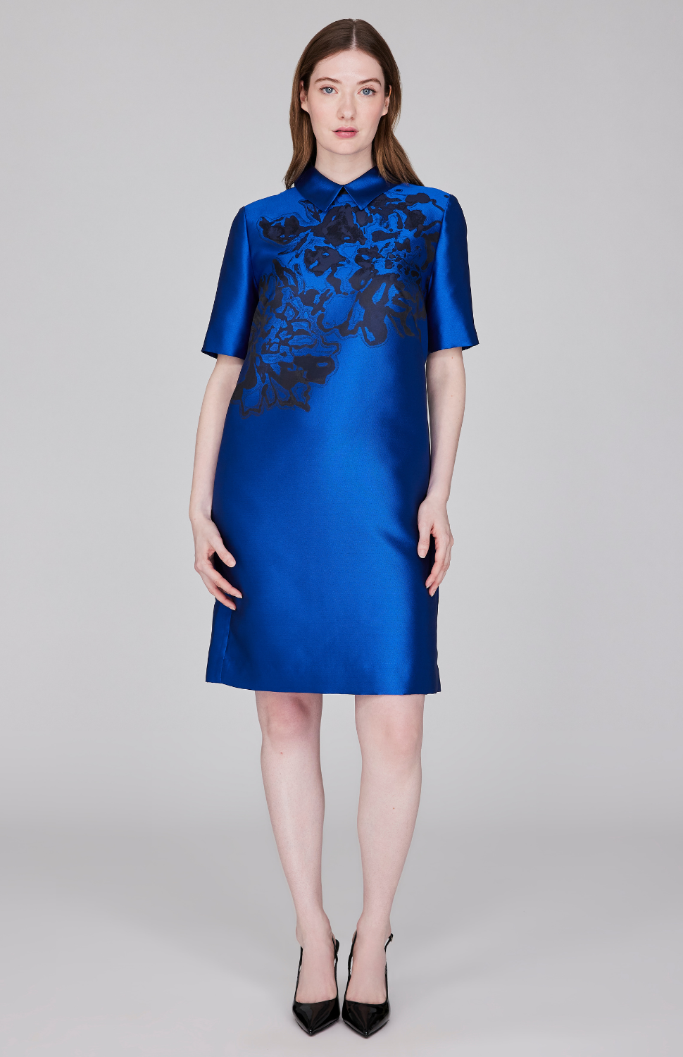 Calligraphic Flora Jacquard Short Sleeve Collared Shift Dress