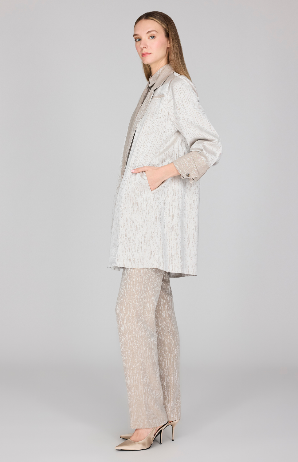 Broken Line Jacquard Oversized Jacket w/ Belt