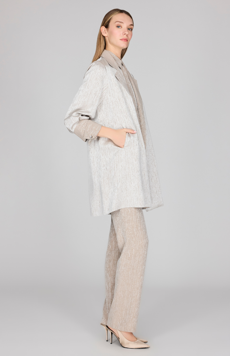 Broken Line Jacquard Oversized Jacket w/ Belt