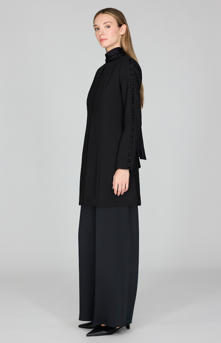 Lightweight Stretch Base Duster Jacket w/ Button Detail