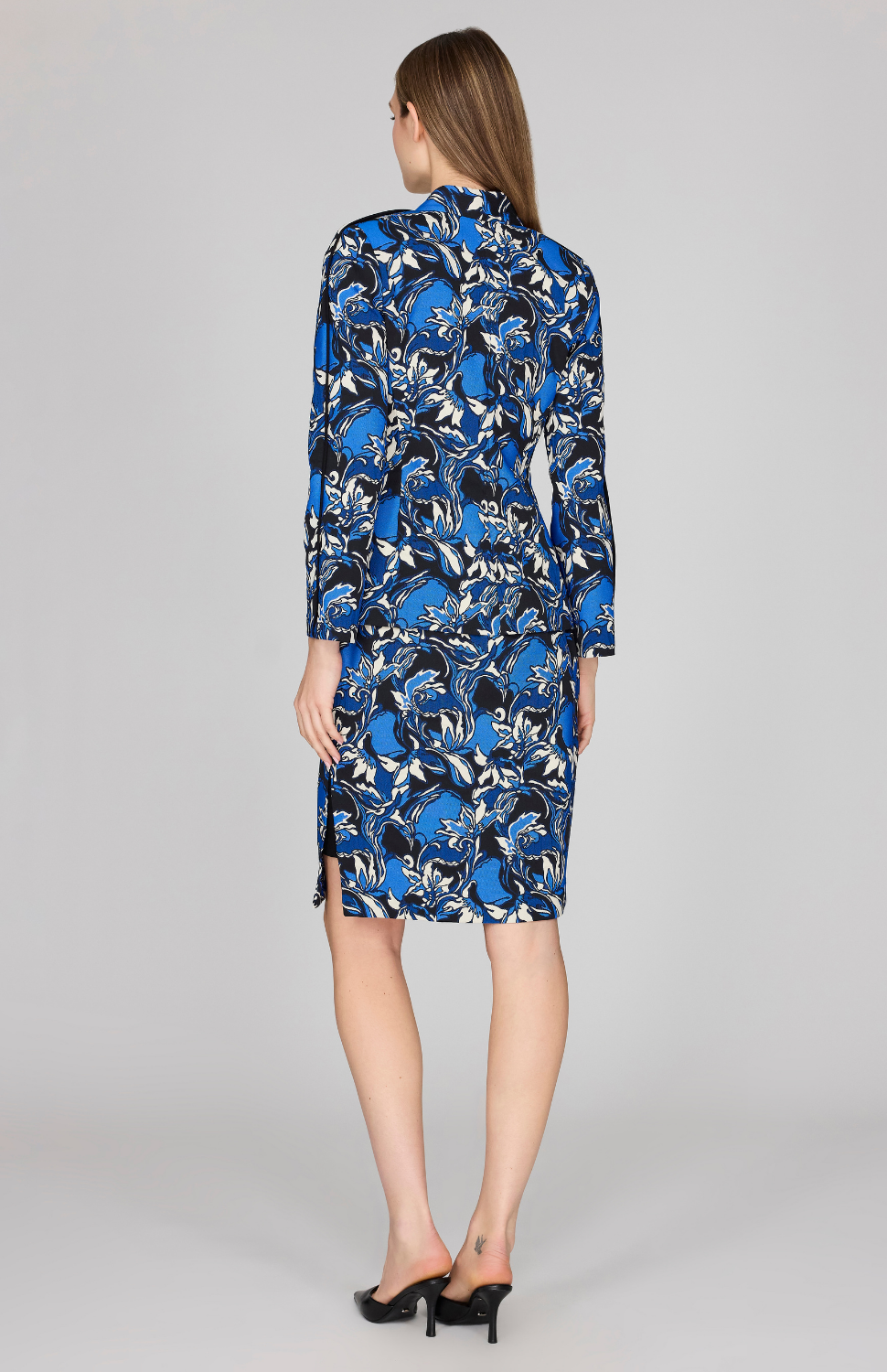 Floral Stretch Jacquard Fitted Jacket w/ Bias