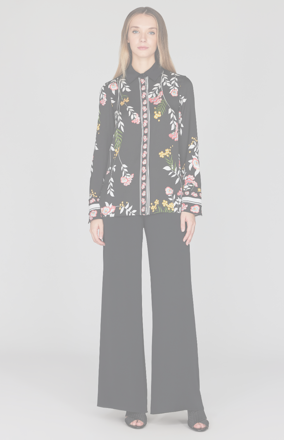 Bramble Collared Blouse w/ Relaxed Sleeve