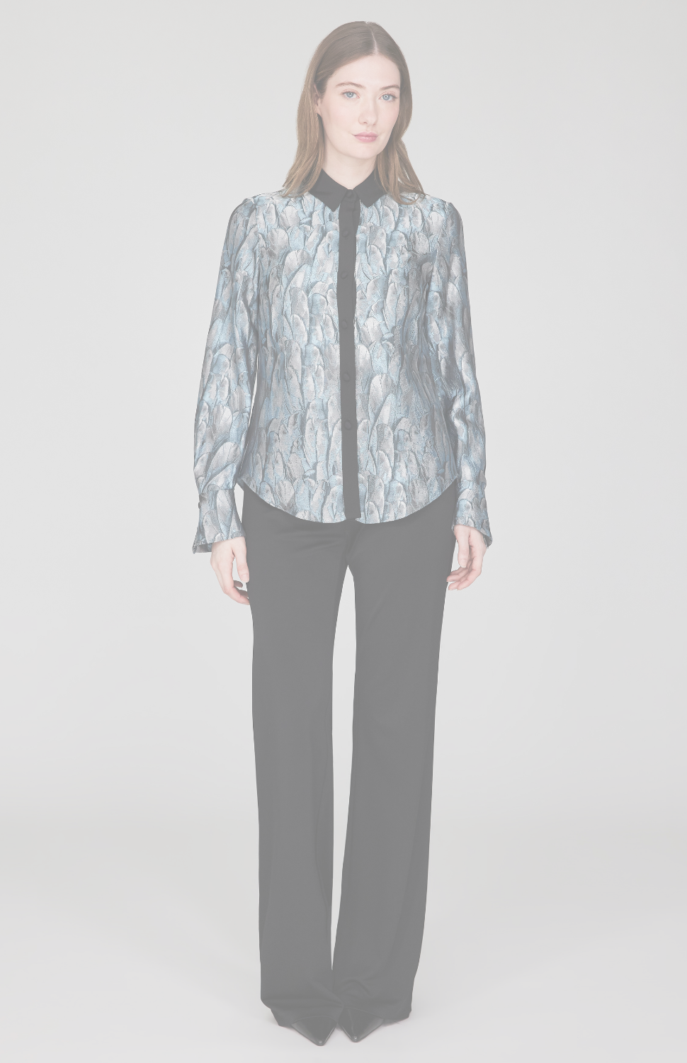 Shimmering Feather Jacquard Fitted Collared Shirt w/ Relaxed Sleeve