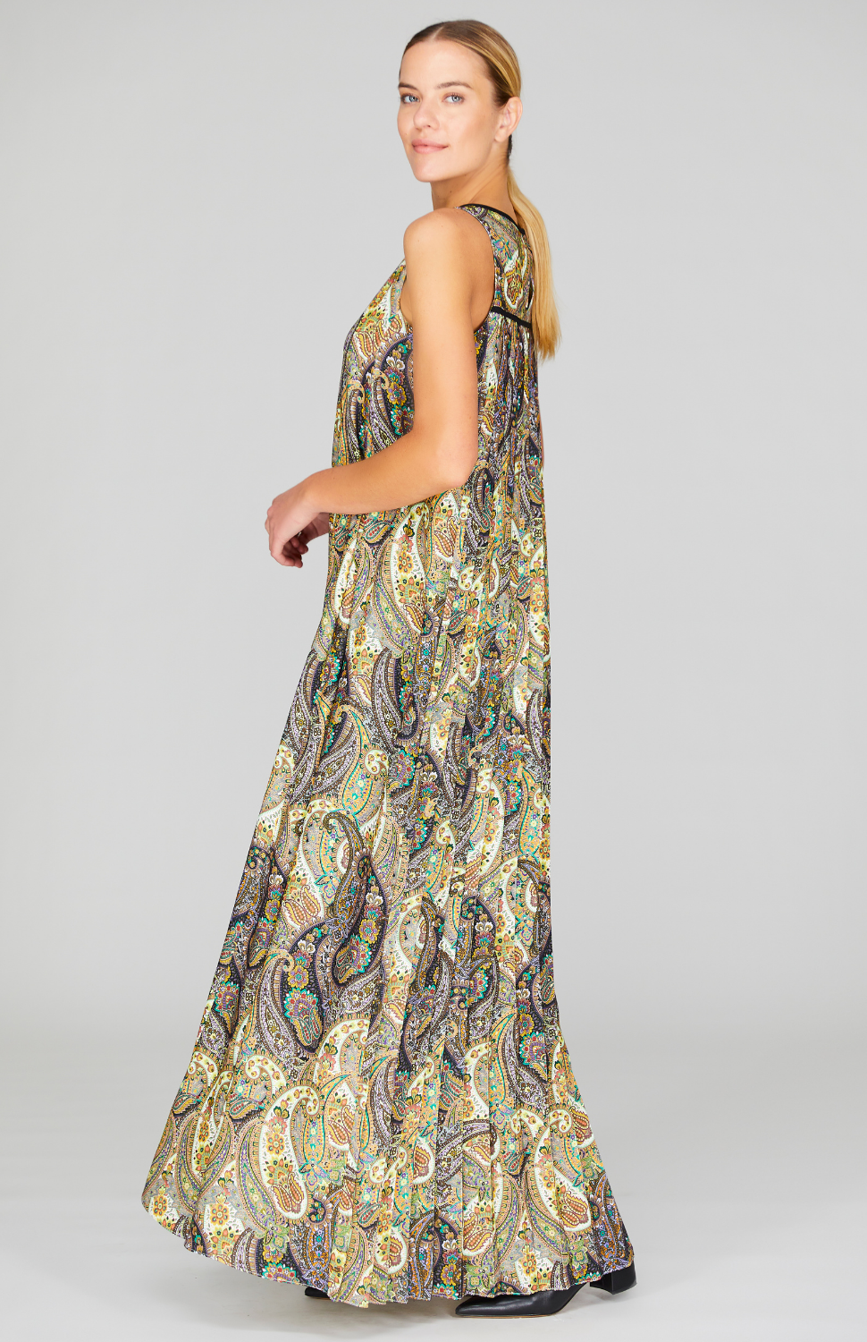 Paisley Print Long Pleat Back Trapeze Gown w/Belt